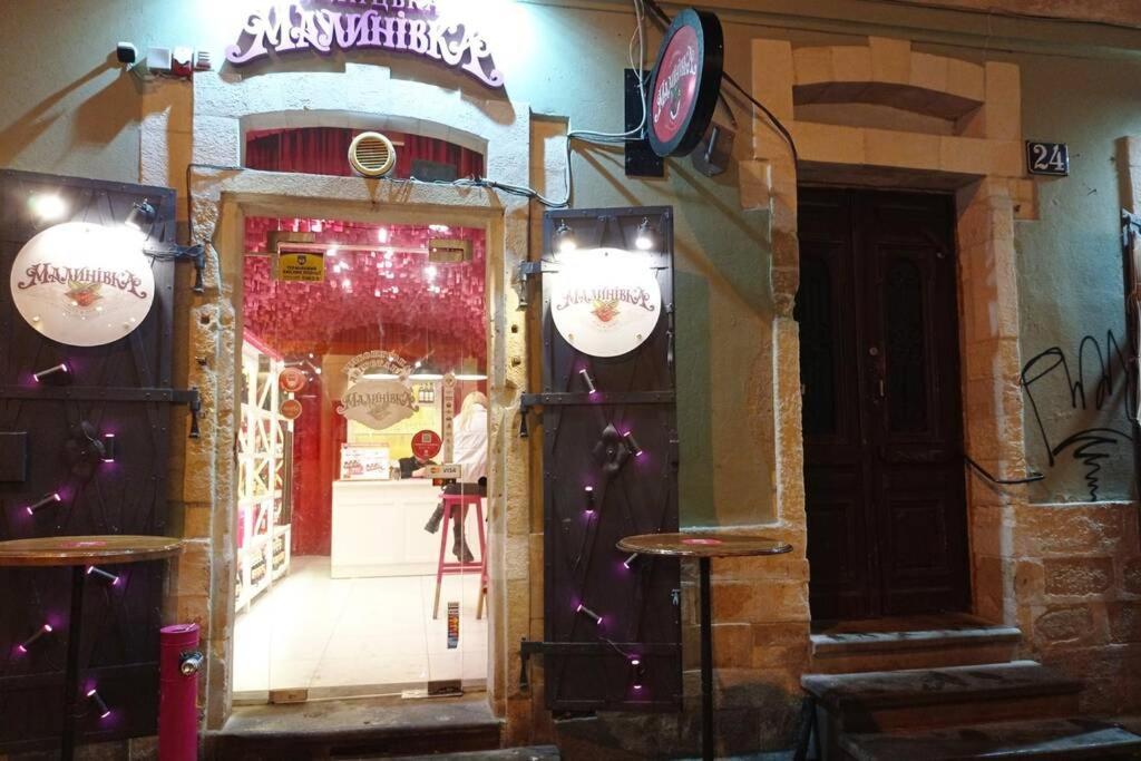 Двокімнатна Квартира В Центрі Львова. Liov Exterior foto