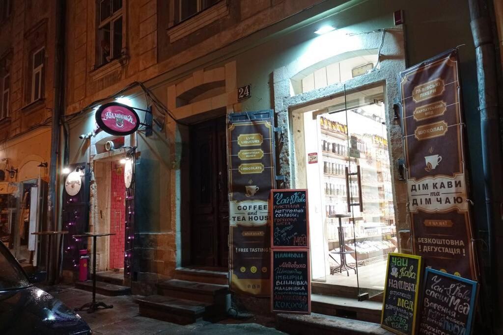 Двокімнатна Квартира В Центрі Львова. Liov Exterior foto